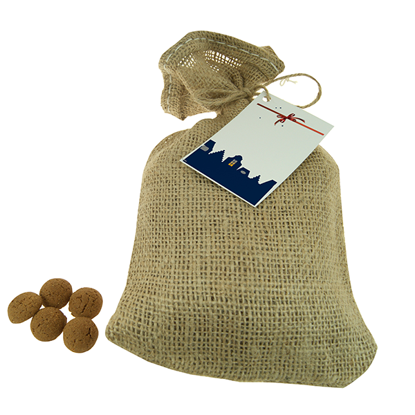 Kleine Jute zakje gevuld met 50 gram kruidnoten of strooigoed