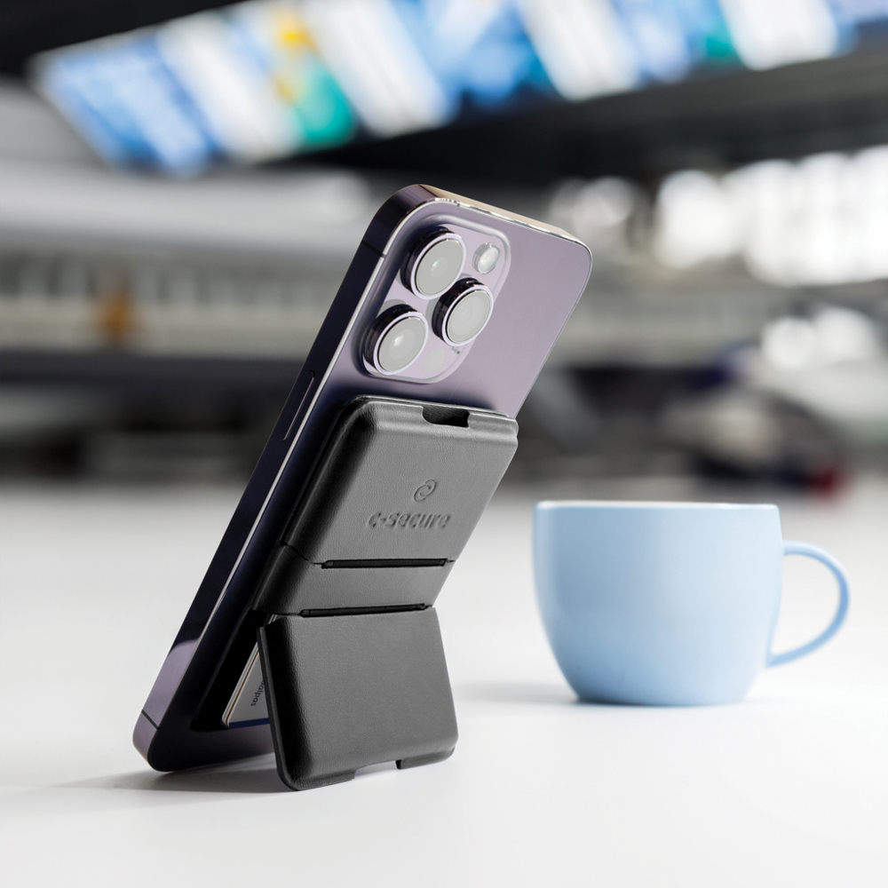 C-Secure MagSafe phone wallet